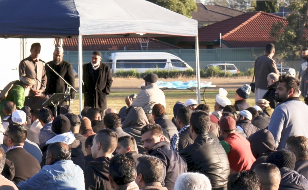 Ambassador Waissi Offered Eid Prayers Among thousands of Afghans in Sydney